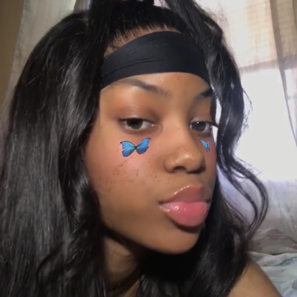 Meet your Posher, Naya